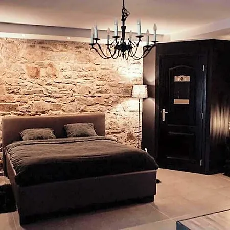Castle In With View Heated Pool 호텔 3*