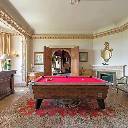 Castle In With View Heated Pool 호텔