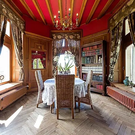 Castle In With View Heated Pool 3*